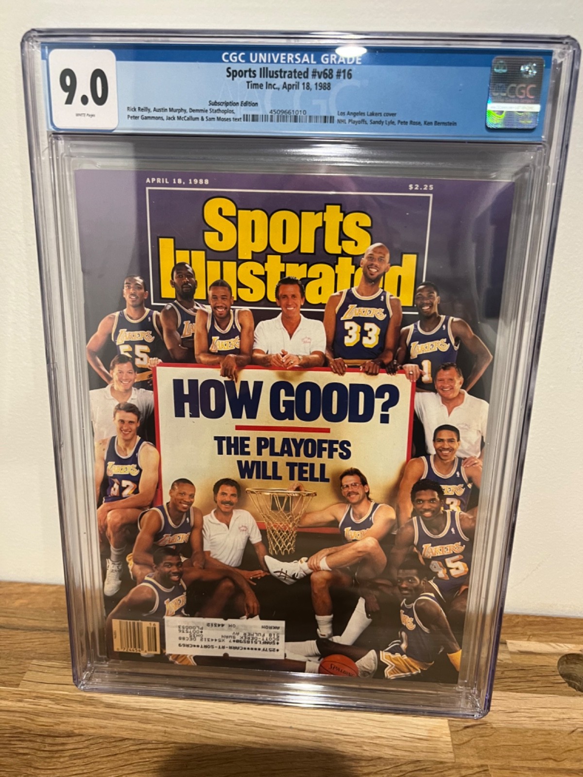 lakers cgc 9.0 Sports Illustrated #v68 #16 Time Inc., April 18, 1988