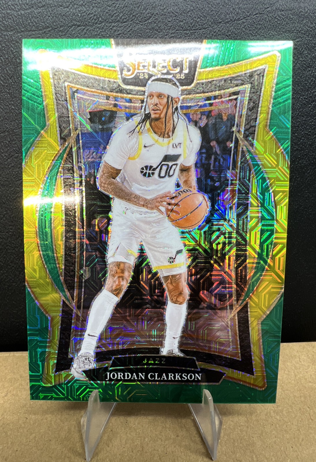 2024-25 Panini Select – Concourse Jordan Clarkson #19 Green Mojo Prizm