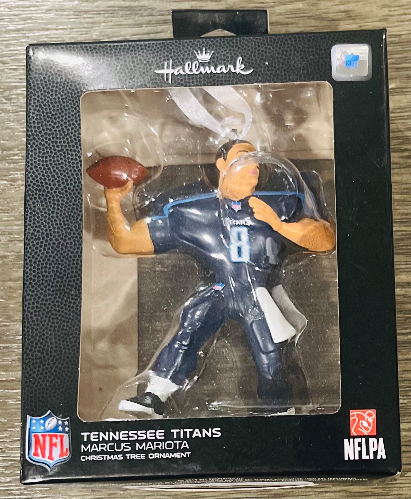 2019 Hallmark NFL Tennessee Titans Ornament Marcus Mariota #8 VG In Box