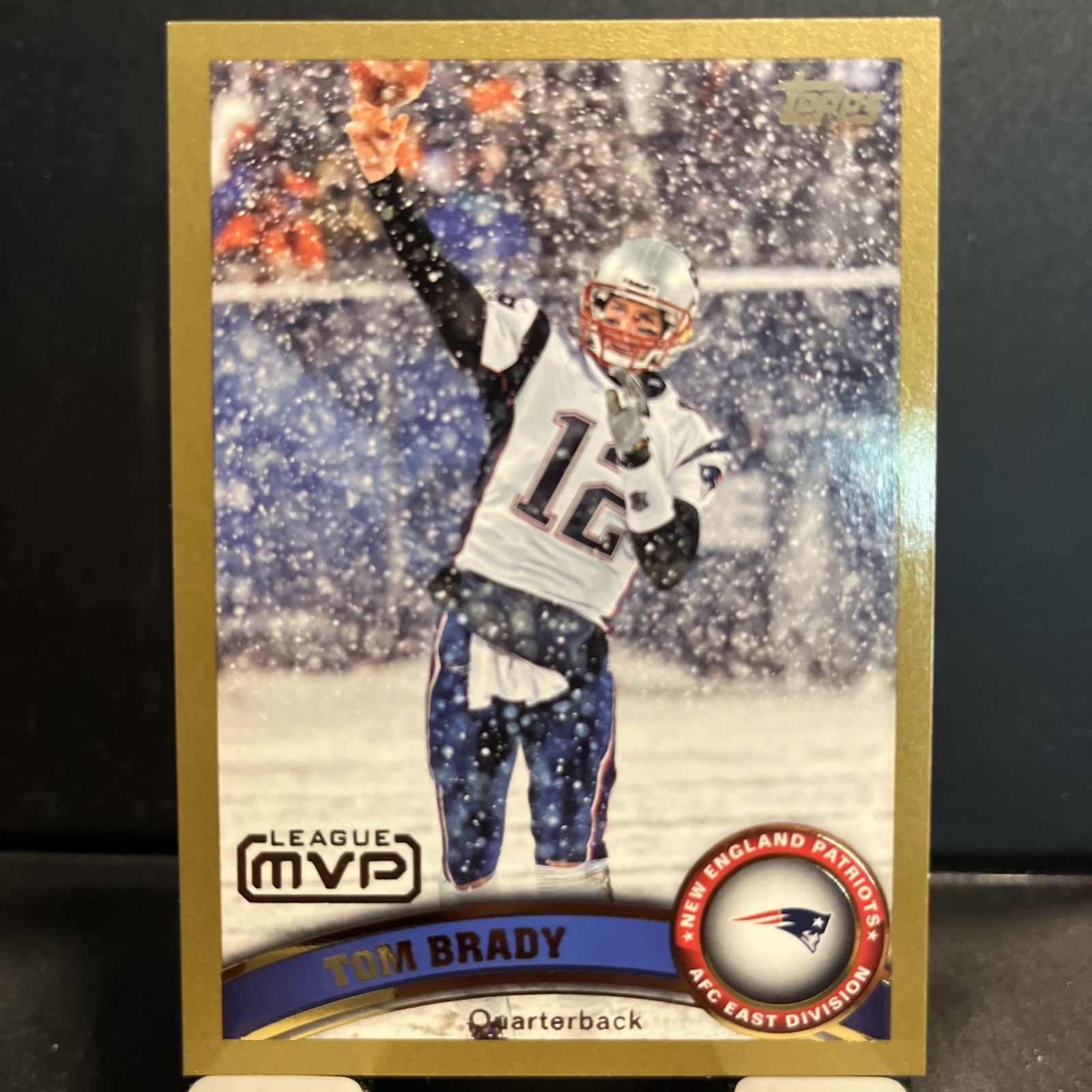 2011 Topps – Tom Brady #240 Gold /2011 New England Patriots MVP – Snow Game Rare