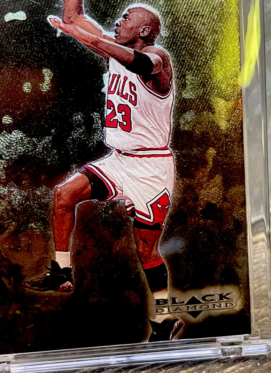 Michael Jordan Card Refractor RARE GOLD HOLO FOIL 90’s INSERT BULLS JERSEY #23