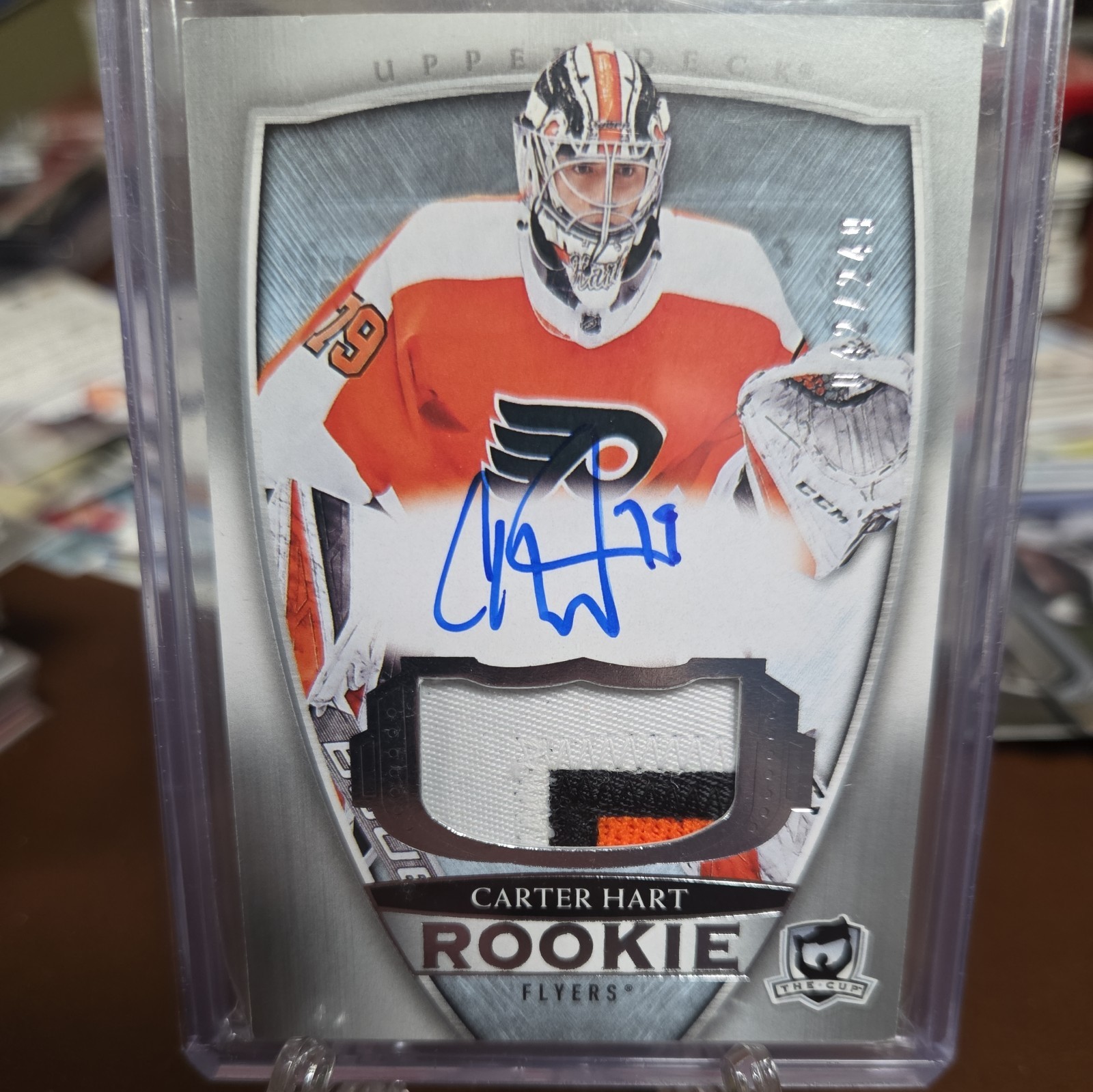 2018 UPPER DECK THE CUP #130 CARTER HART TRUE RPA 3 COLOR PLAYER WORN /249 ?