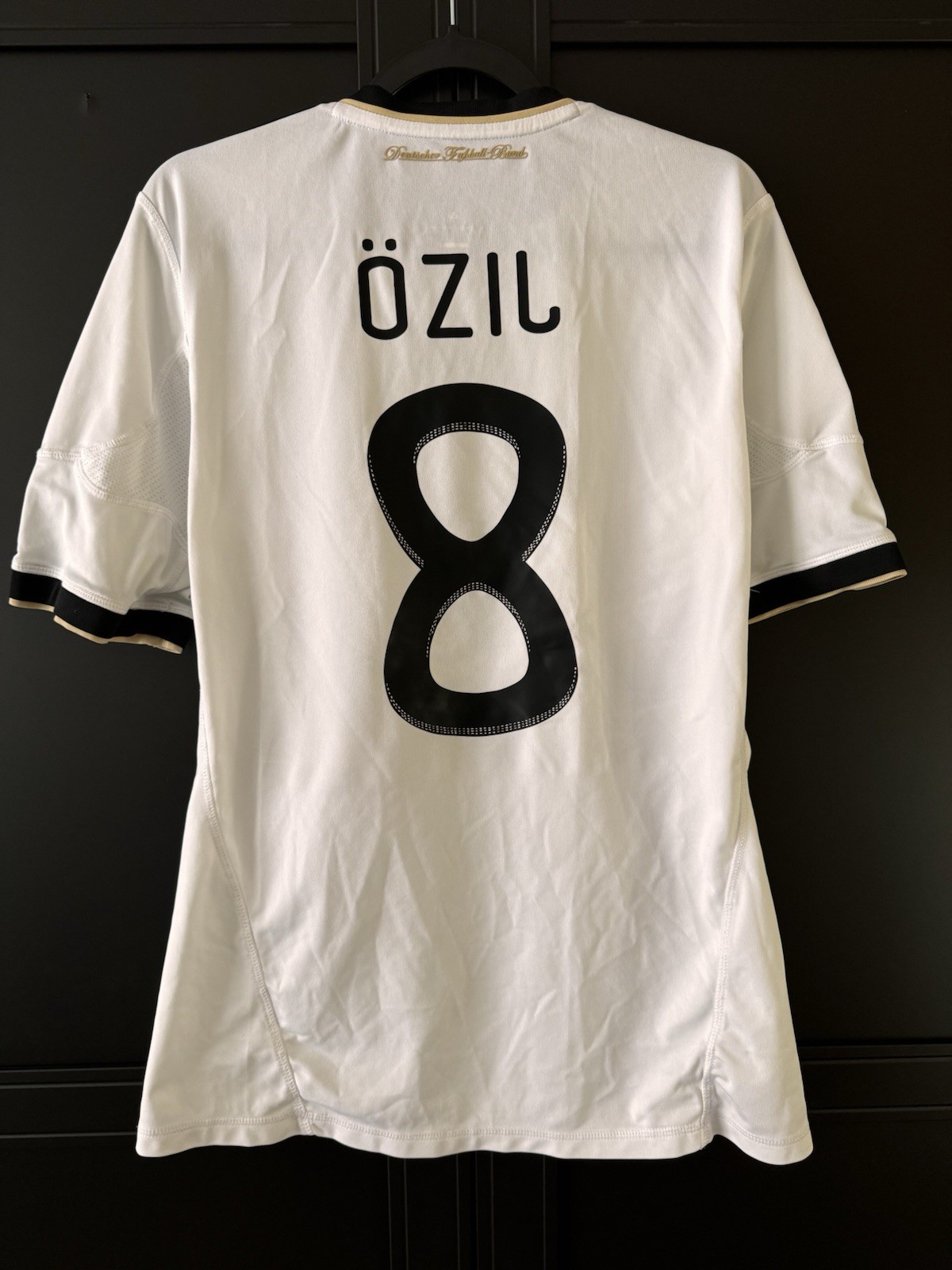 Germany 2010-11 Home ÖZIL- P41477 – (M) – WORLD CUP