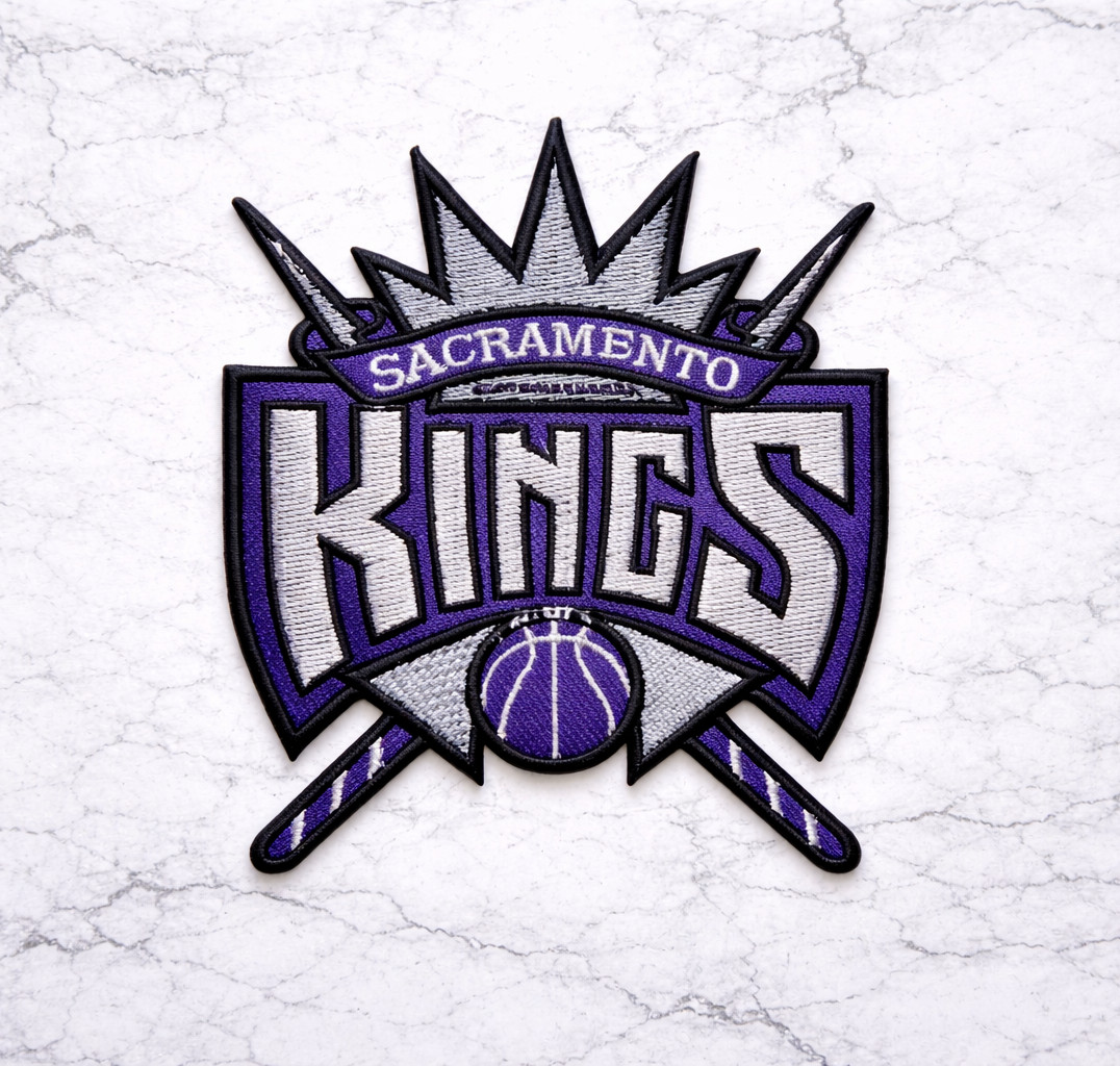SACRAMENTO KINGS LOGO NBA EMBROIDERED IRON ON PATCH 4″X3″ FREE SHIP & TRACKING