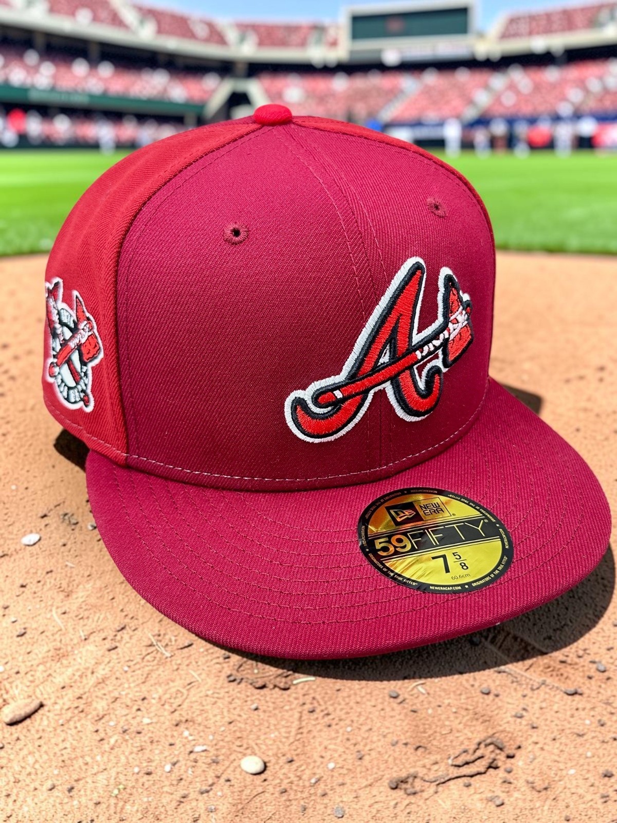 New Era 59FIFTY Atlanta Braves 1995 WS Pinwheel Fitted Hat 7 5/8 Maroon Red