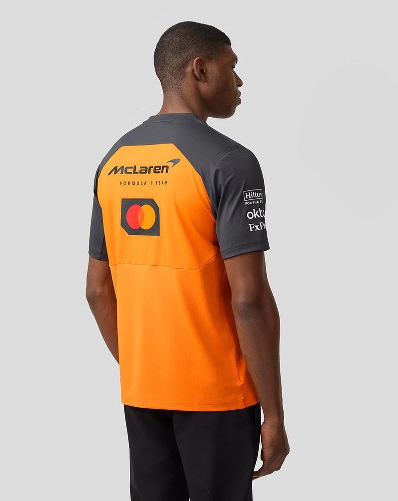 NEW – Official 2025 McLaren Formula 1 Team T-Shirt (M) in ORIGINAL PACKAGING