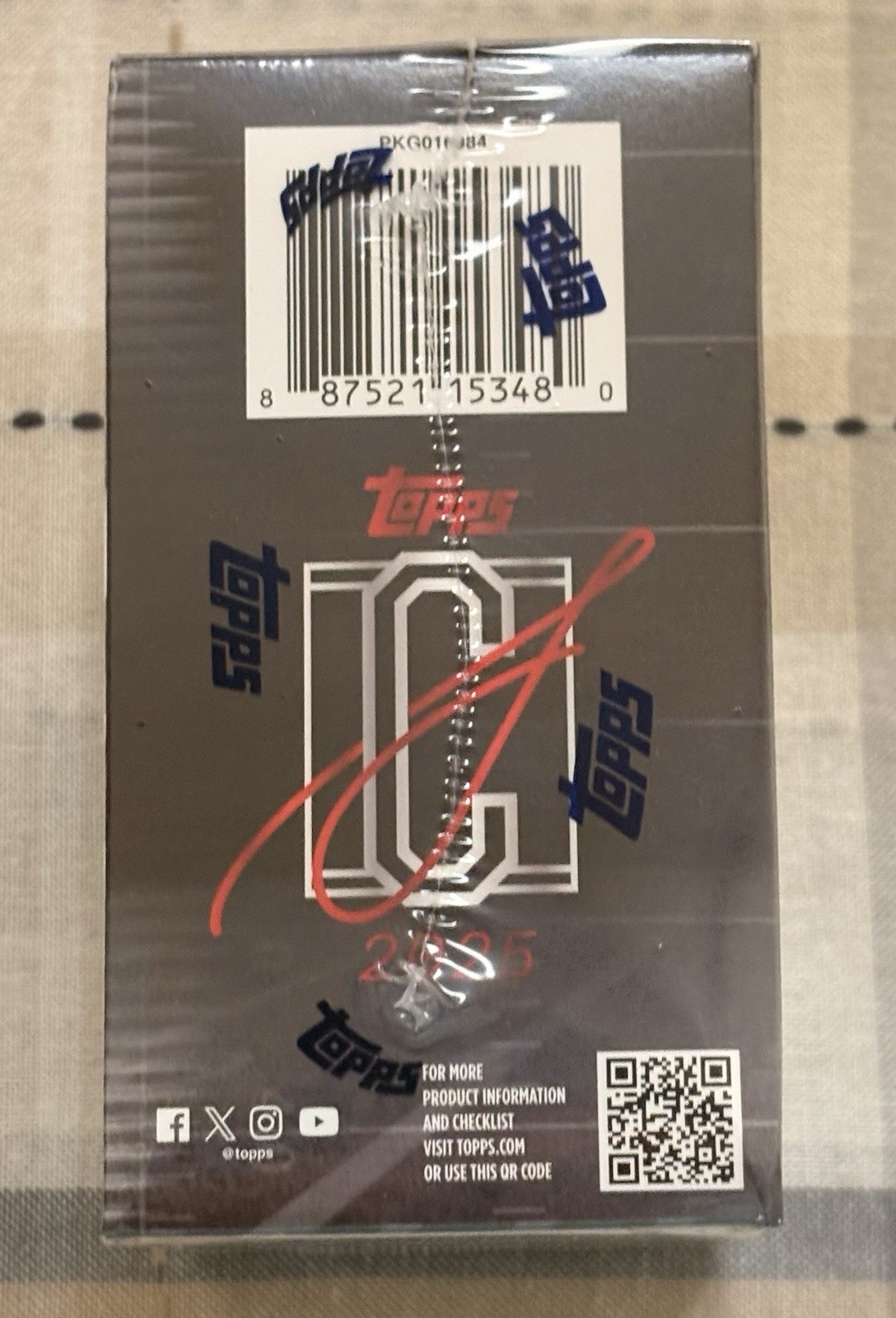 2025 Topps Signature Class Football Factory Sealed Value Box