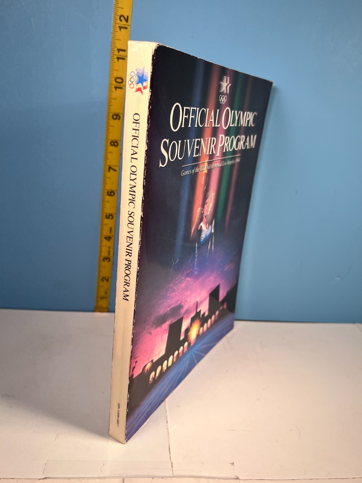 1984 Official Olympic Souvenir Program Los Angeles