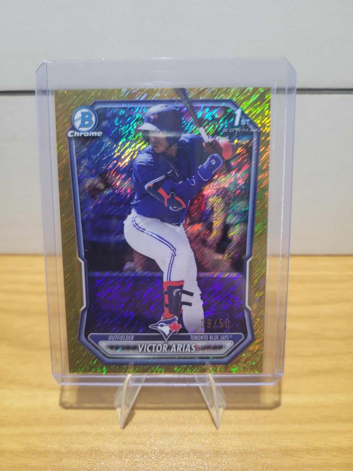 2026 Bowman Victor Arias 1st Chrome Gold Shimmer Refractor