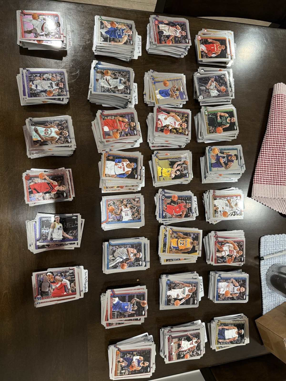2025-2026 TOPPS Chrome Basketball – Pick Your Card – BASE CARDS – 2 Card Mininum