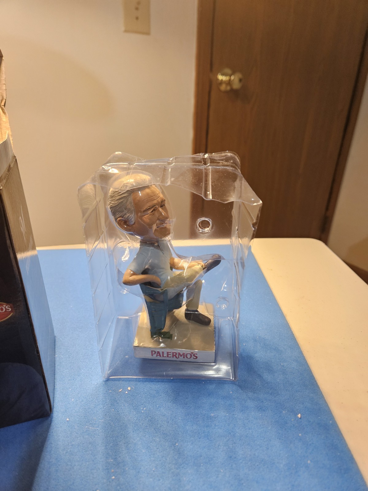 2015 Bob Uecker Milwaukee Brewers “Collector’s Edition” Bobblehead -…