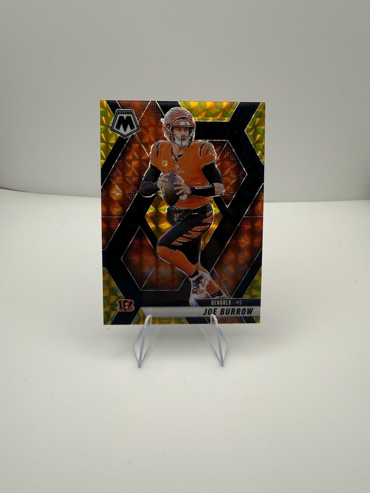 2025 Panini Mosaic Joe Burrow Black Gold /8