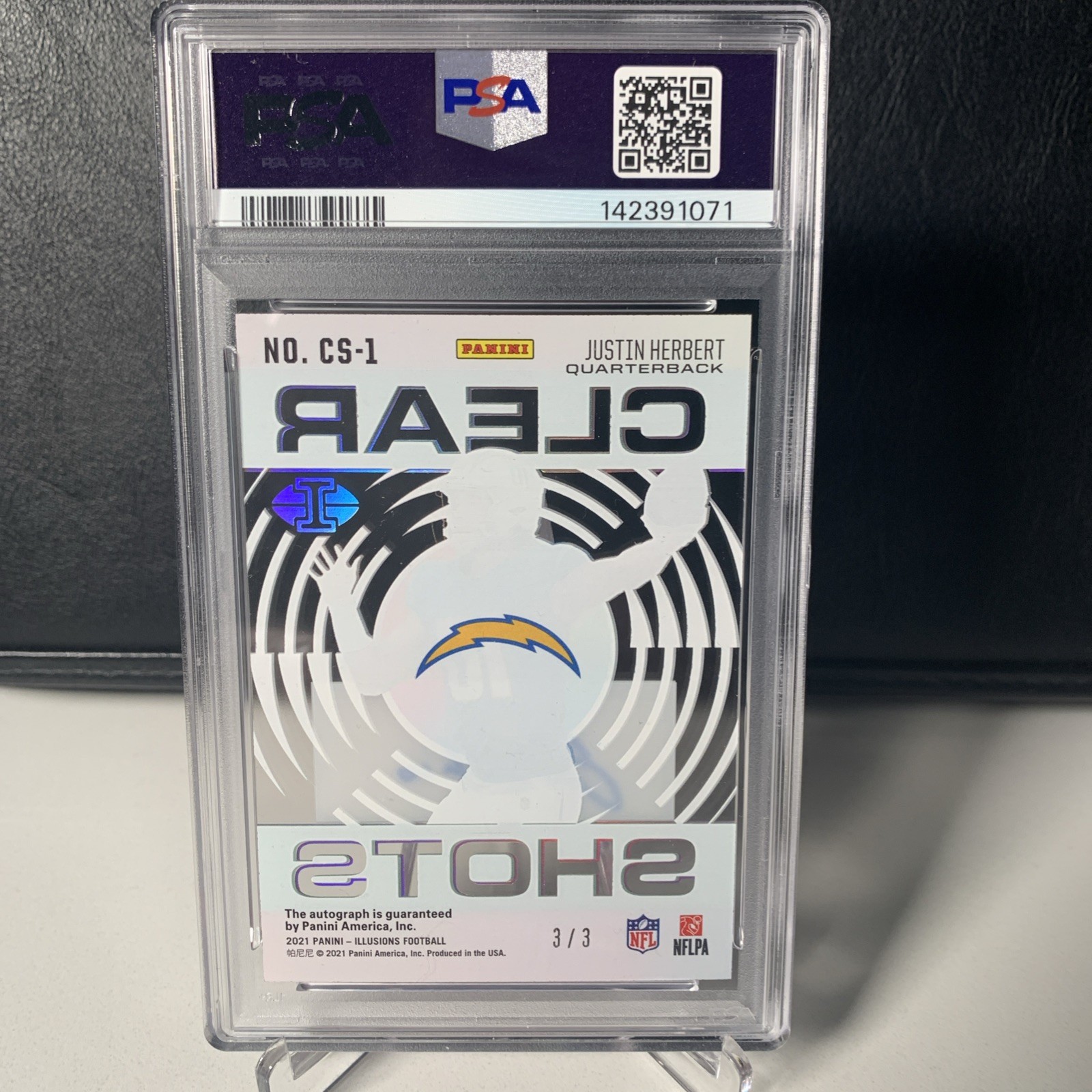 2021 Illusions- Clear Shots Autograph #3/3! Justin Herbert CS-1 PSA 10 Auto Pop1