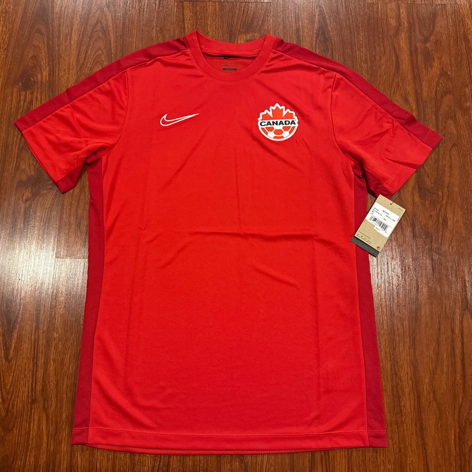 Nike Men’s Canada National Team Red Training Soccer Jersey Large L