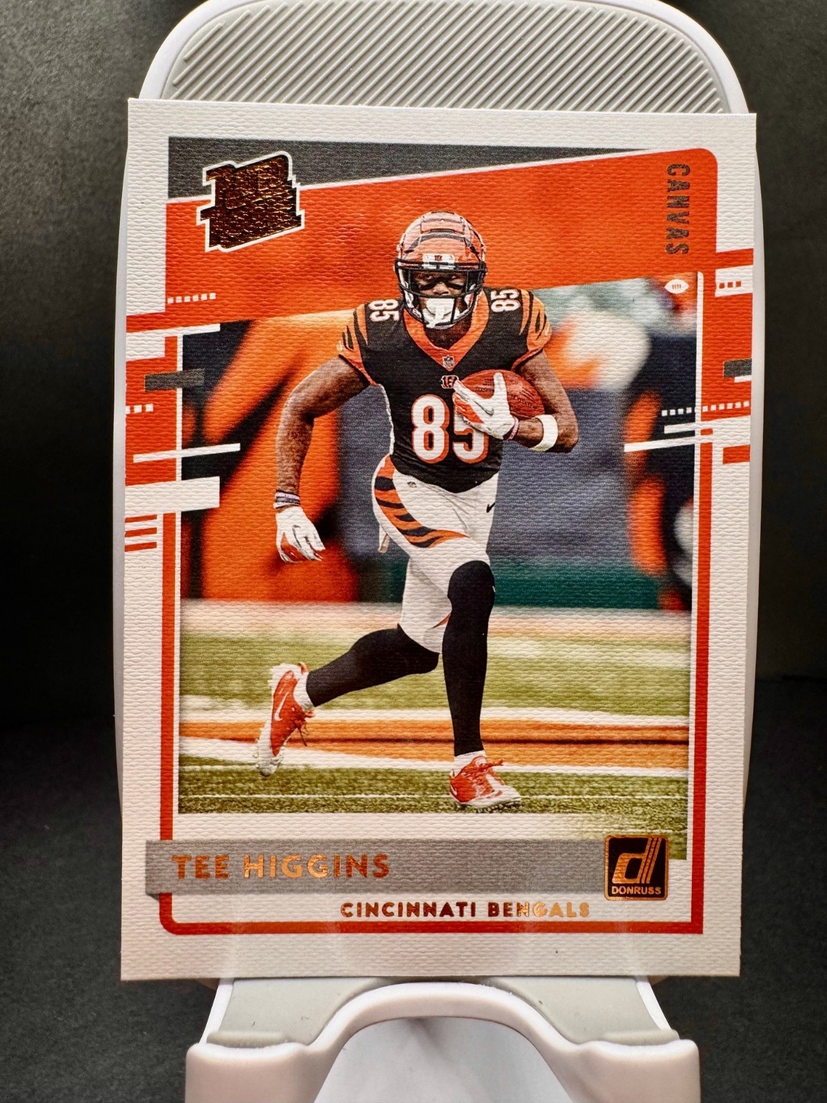 2020 Donruss #310 Tee Higgins Rated Rookies Color Match Canvas – Bengals