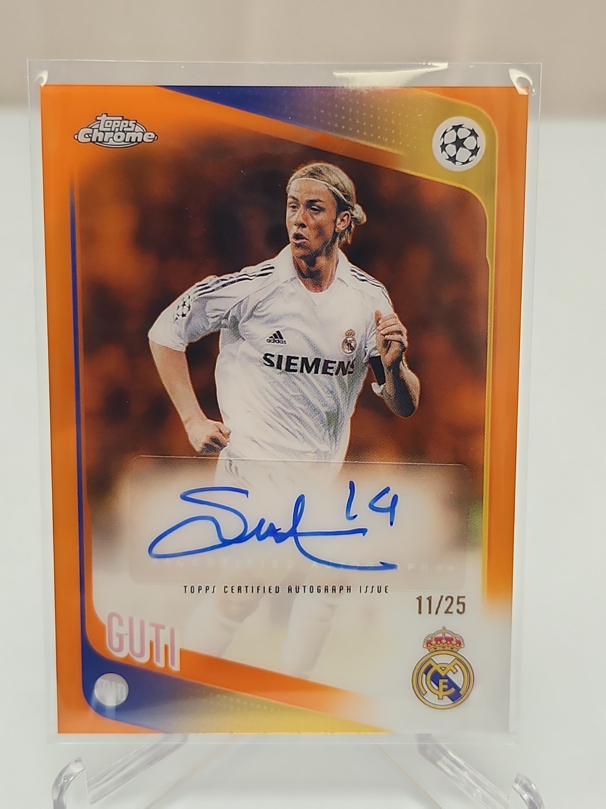 2026 Topps Chrome UEFA Club Guti Legend Orange Geometric Autograph 11/25