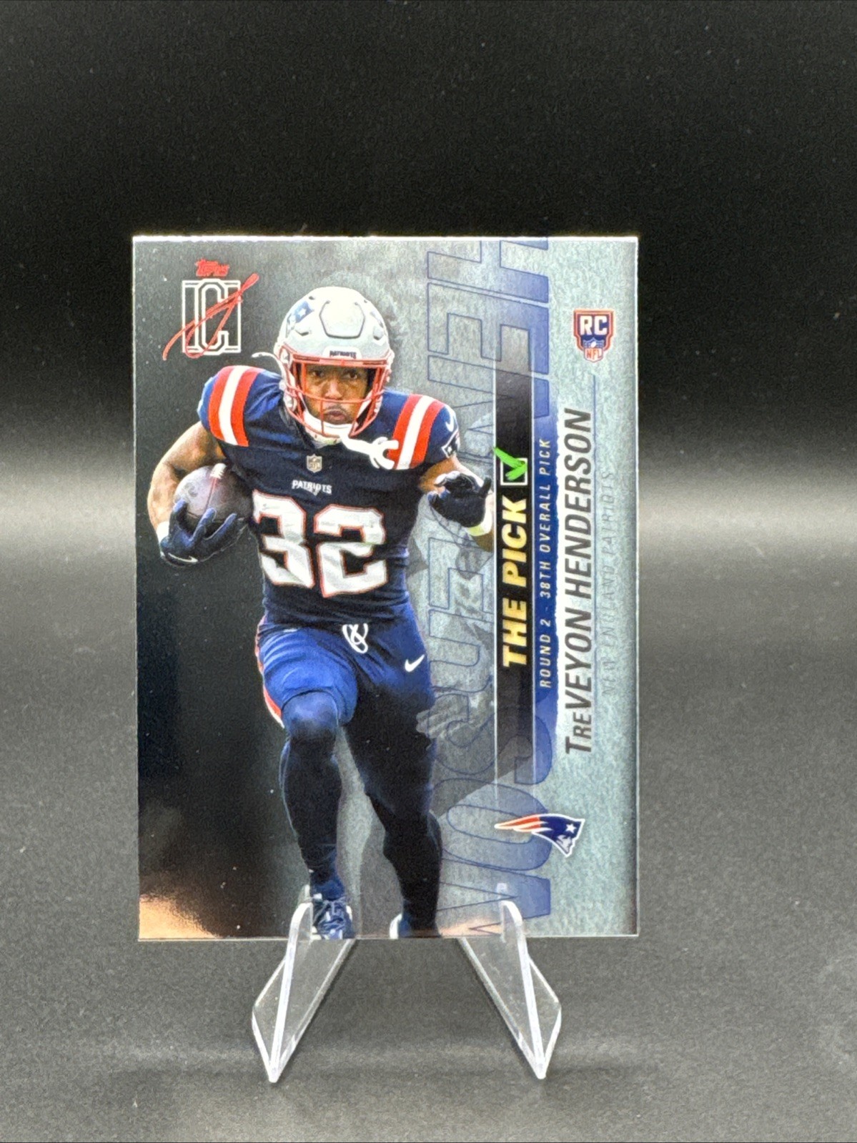 Topps Signature Class 2025 TreVeyon Henderson RC The Pick Insert #TP-22 Patriots