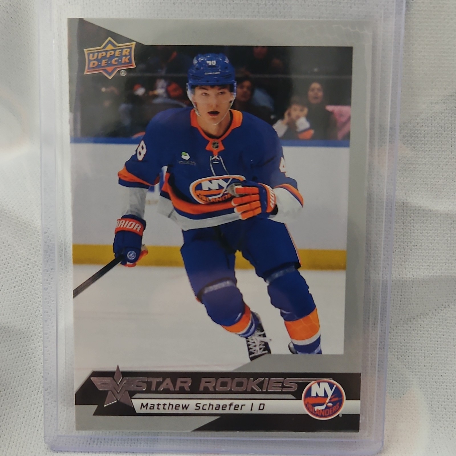 2025-26 Upper Deck Star Rookies – Matthew Schaefer #5 (RC)