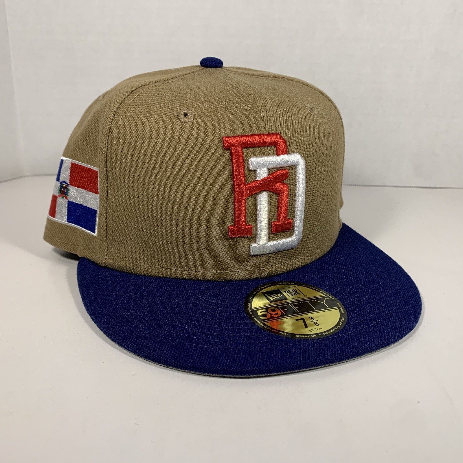 Dominican Republic World Baseball Classic Fitted Hat New Era 59FIFTY Khaki 7 3/8