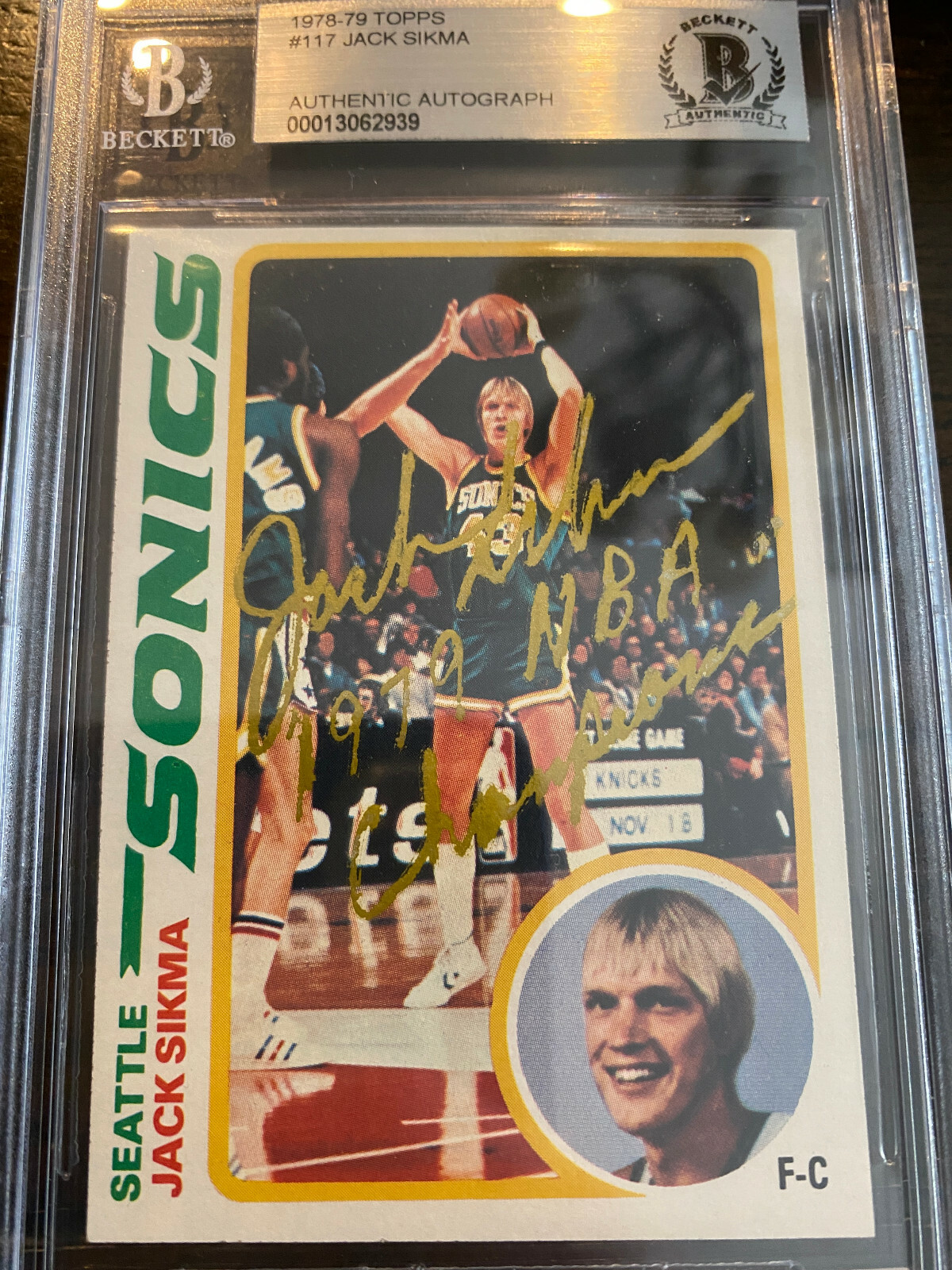 Jack Sikma Signed 1978-79 Topps RC Card #117 BGS Encapsulated Gold Sharpie Inscr