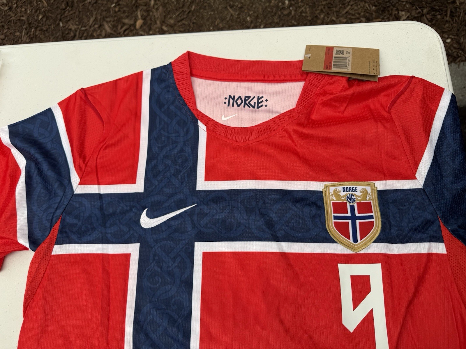 Norway National Team Soccer Jersey Size L – Erling Haaland #9 Red Blue White