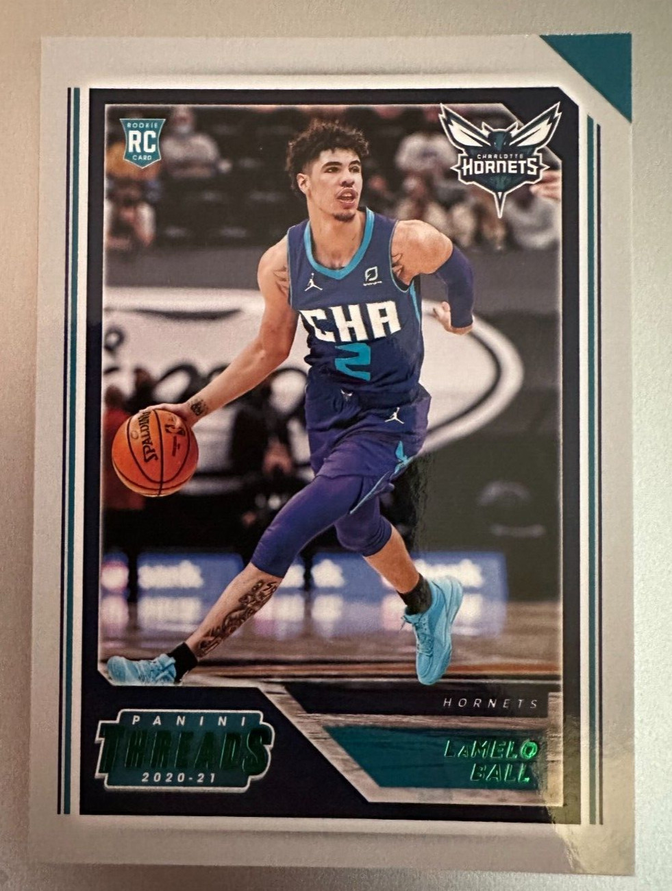 2020-21 Panini Chronicles LAMELO BALL Threads Green Parallel Rookie card HORNETS