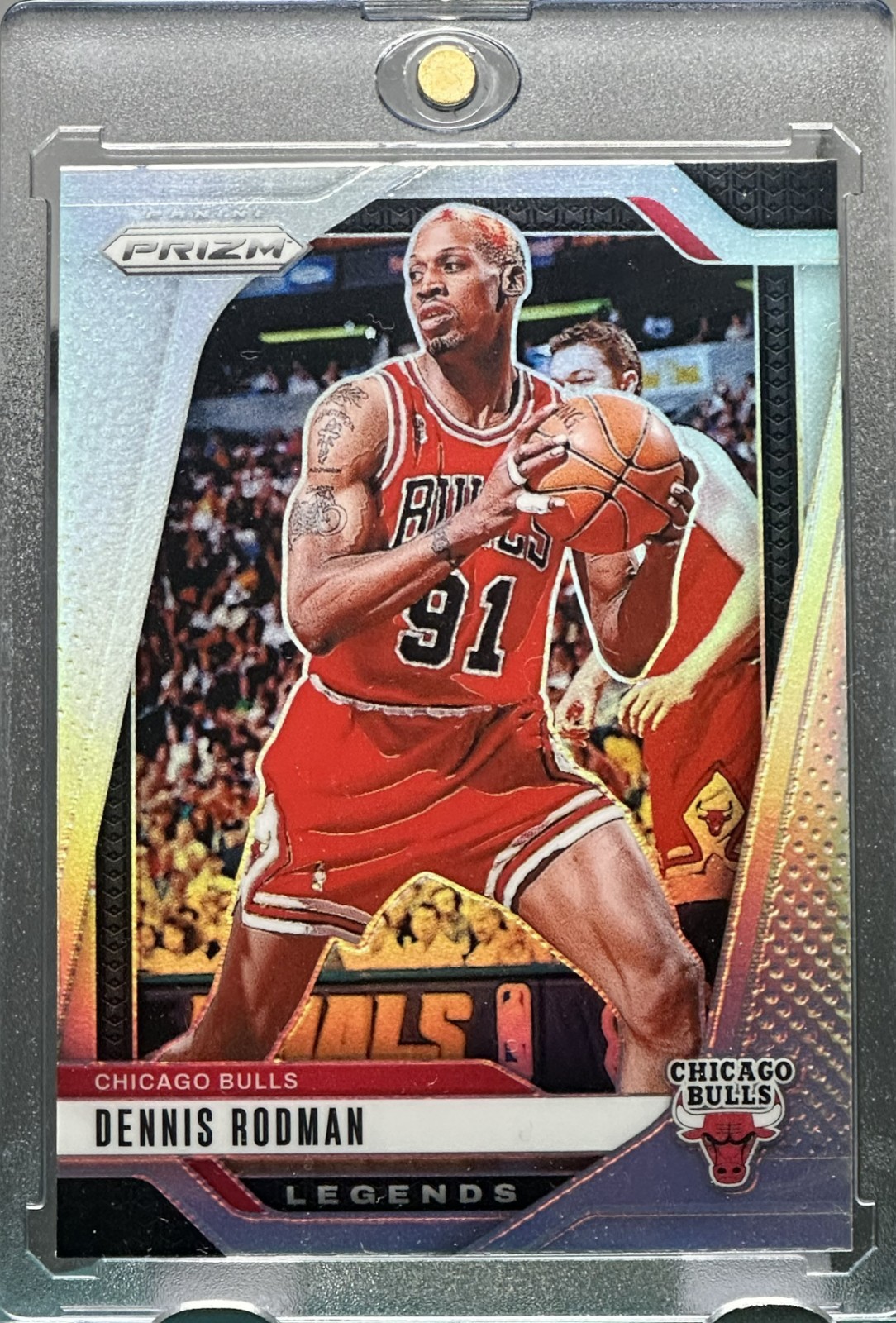 DENNIS RODMAN RARE HOLO REFRACTOR PRIZM SPORTS CARD BULLS MINT