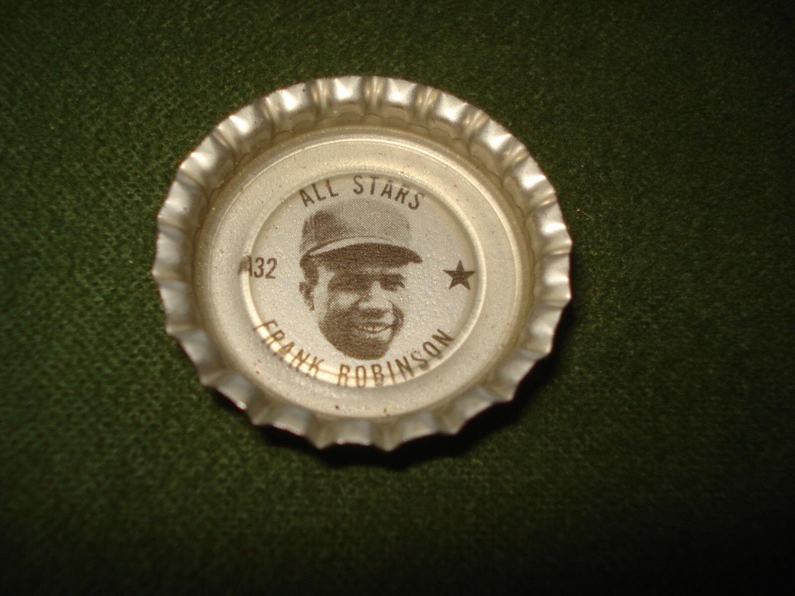1967 FRANK ROBINSON ALL-STAR COKE CAP IN HI GRADE- UNUSED. CONDITION RARITY,A32