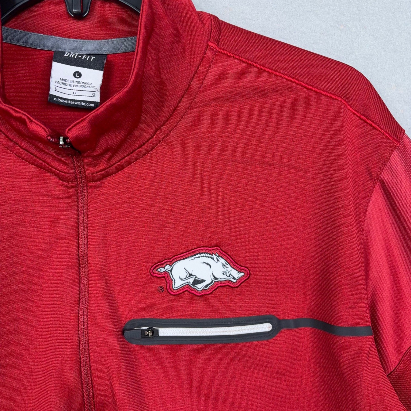 Arkansas Razorbacks Men Large Red Quarter Zip Pullover Gorpcore Athletic Nike