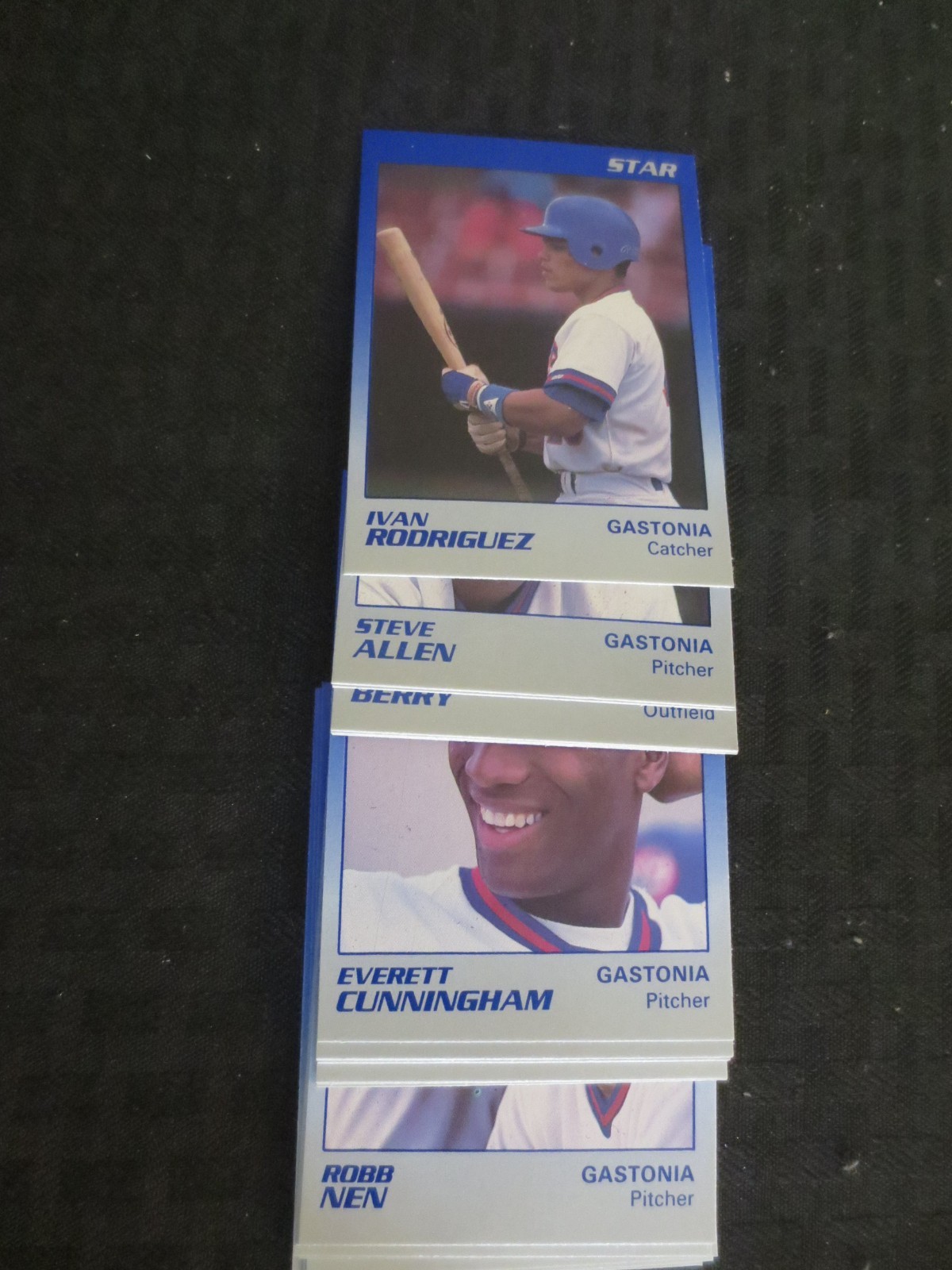 1989 Star Gastonia Rangers Team Set (25) Ivan Rodriguez