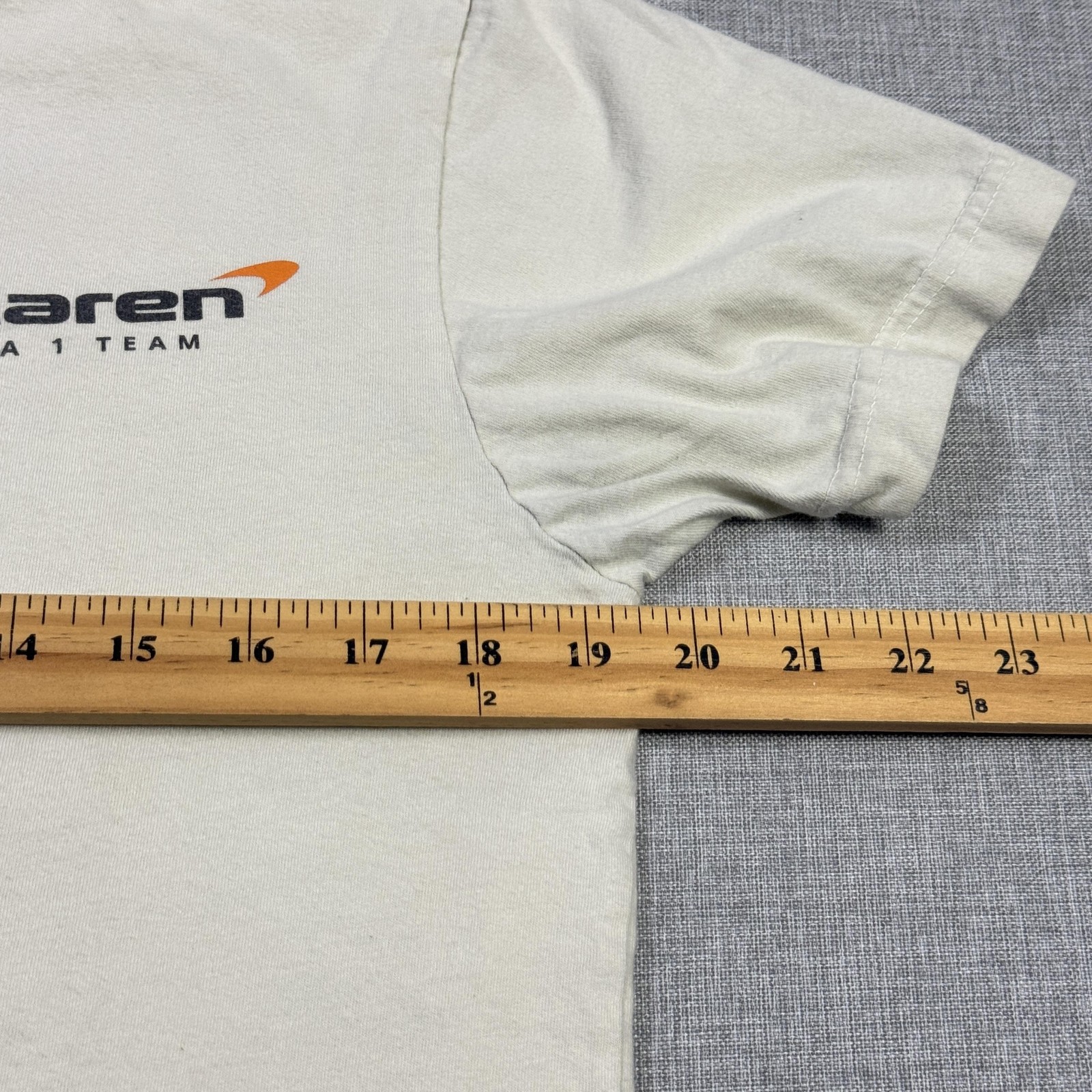 McLaren Formula 1 Team T-Shirt Mens Medium White Racing-Formula 1 Team Apparel