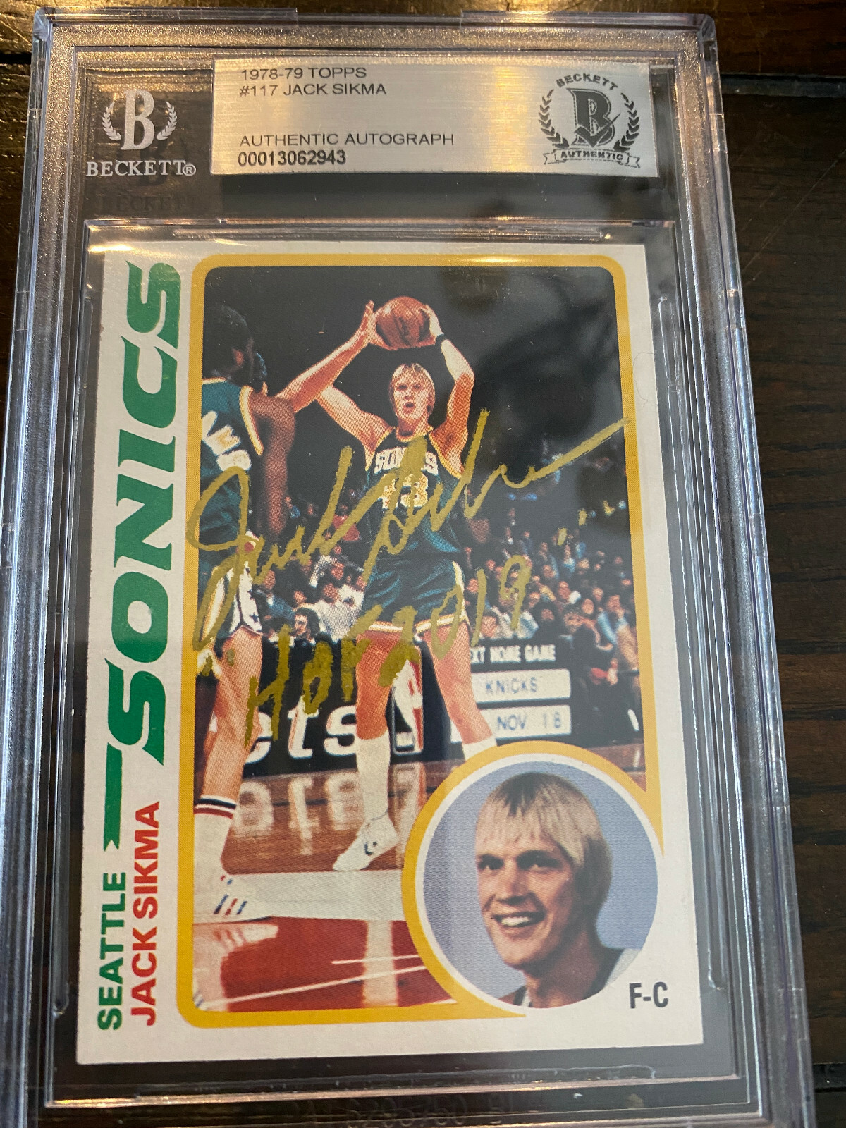 Jack Sikma Signed 1978-79 Topps RC Card #117 BGS Encapsulated Gold Sharpie Inscr