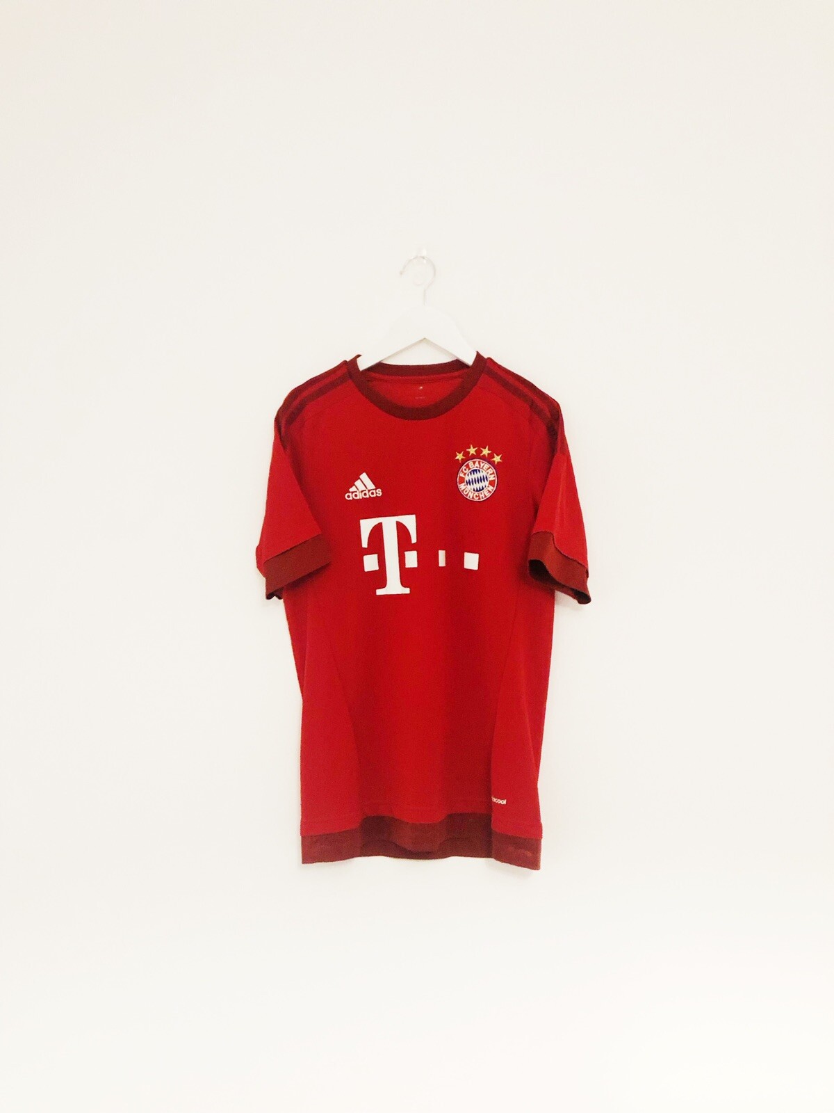 Bayern Munich Home Shirt / 2015/16 / SIZE UK S