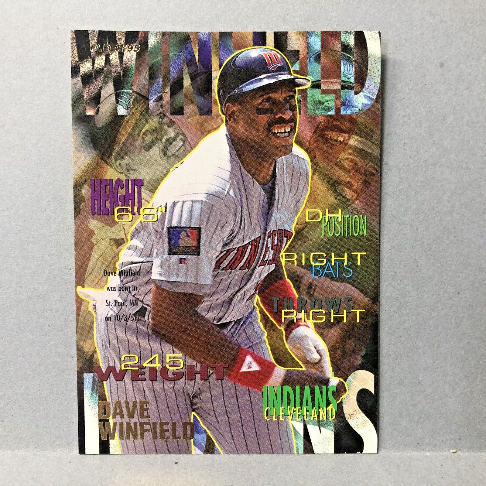1995 Fleer Baseball Card #151 Dave Winfield