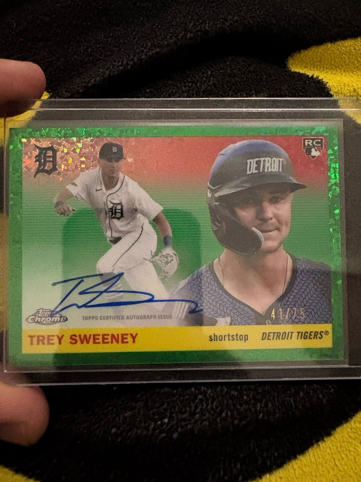 2025 Topps Chrome Platinum Trey Sweeney Green Diamond Auto /75