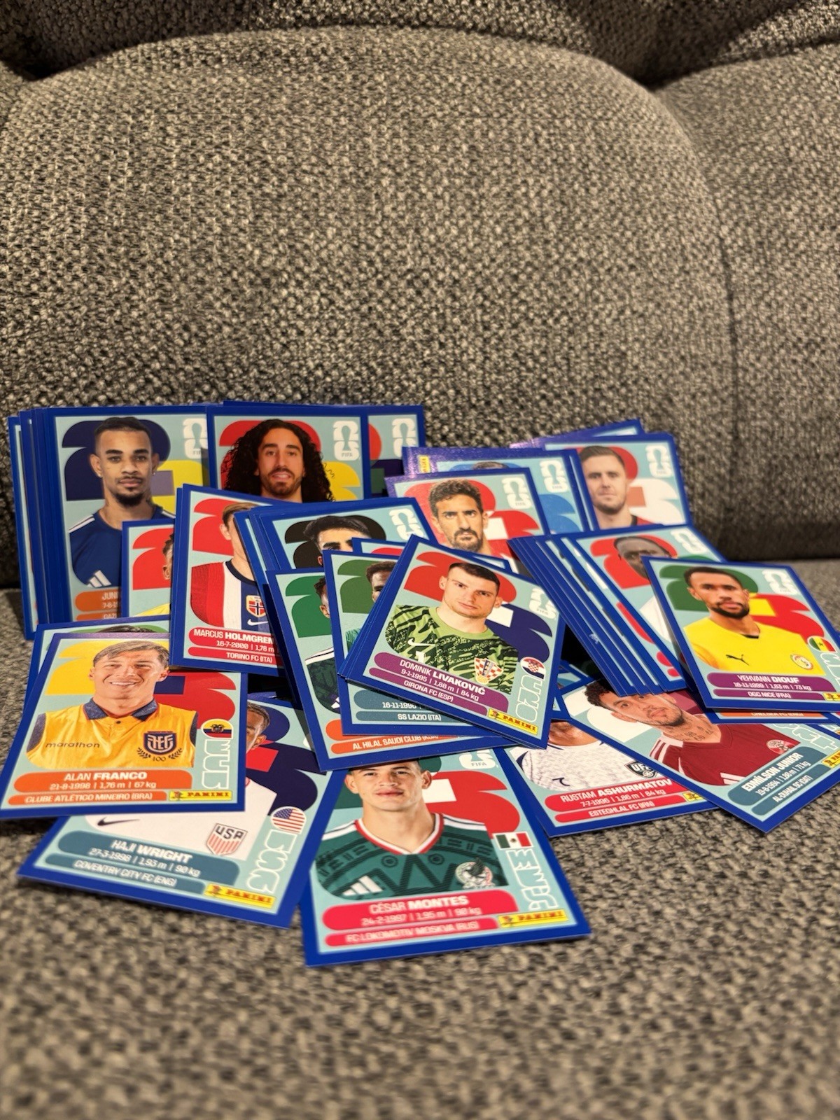 2026 FIFA WORLD CUP Panini BLUE PARALLEL Stickers – YOU PICK!