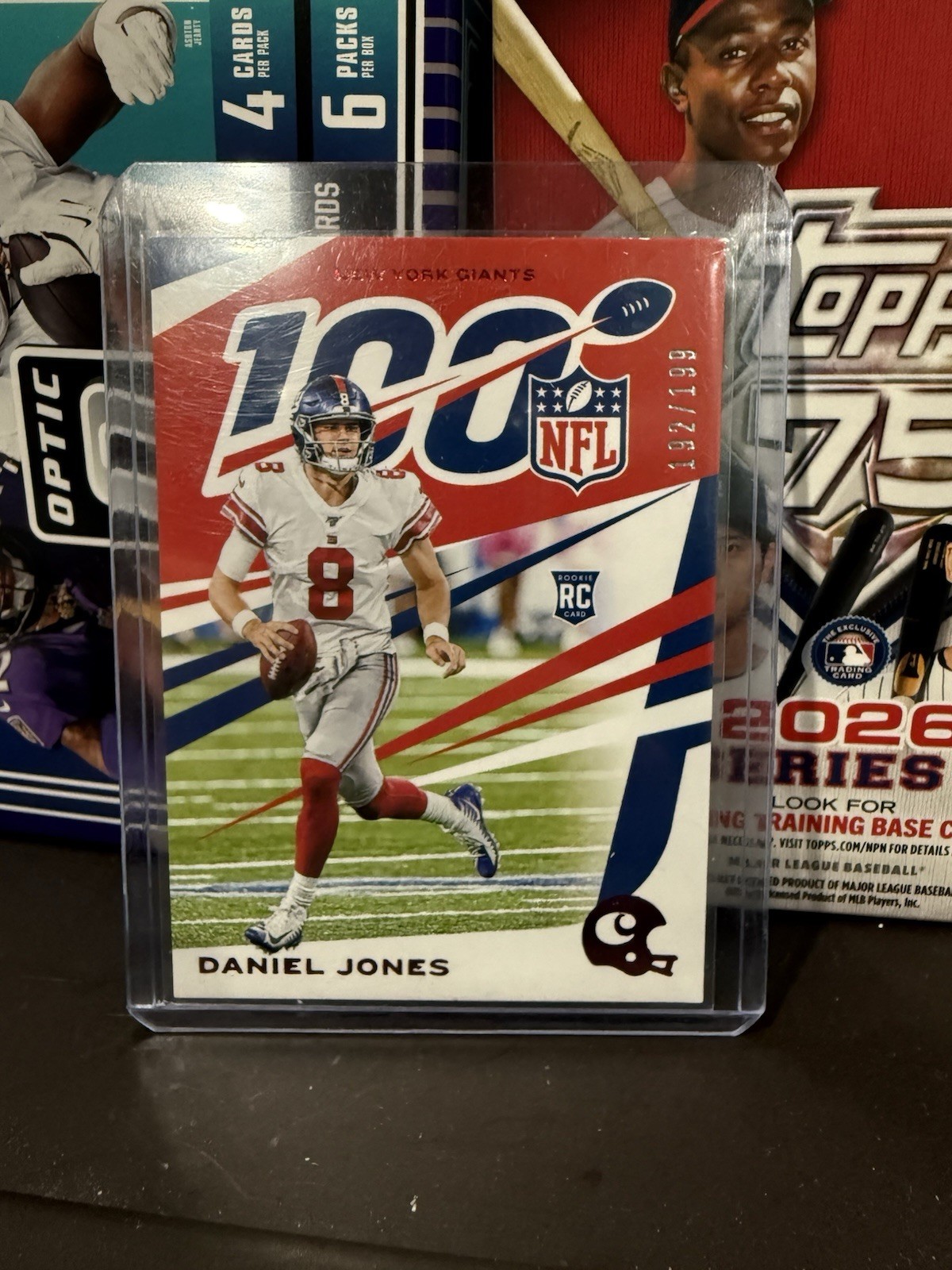 Panini Chronicles NFL 100 Daniel Jones Rookie Red #68/199 Giants Football