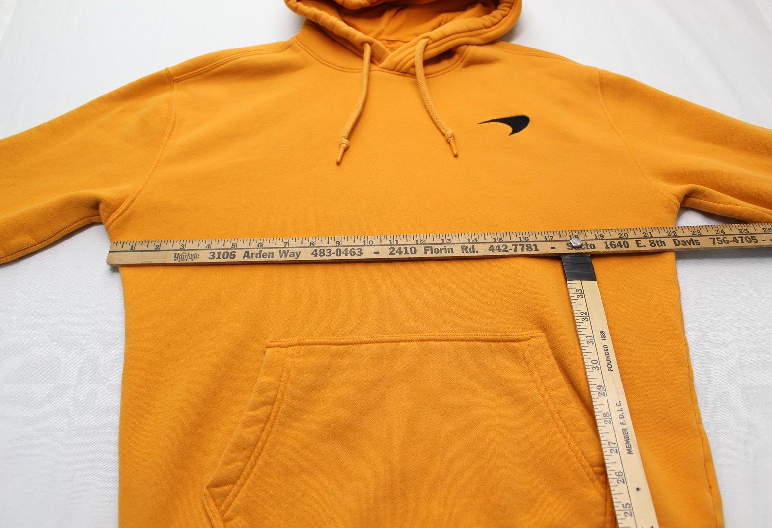 McLaren Hoodie Sweatshirt Mens Medium Orange Formula 1 Team Racing Hollister