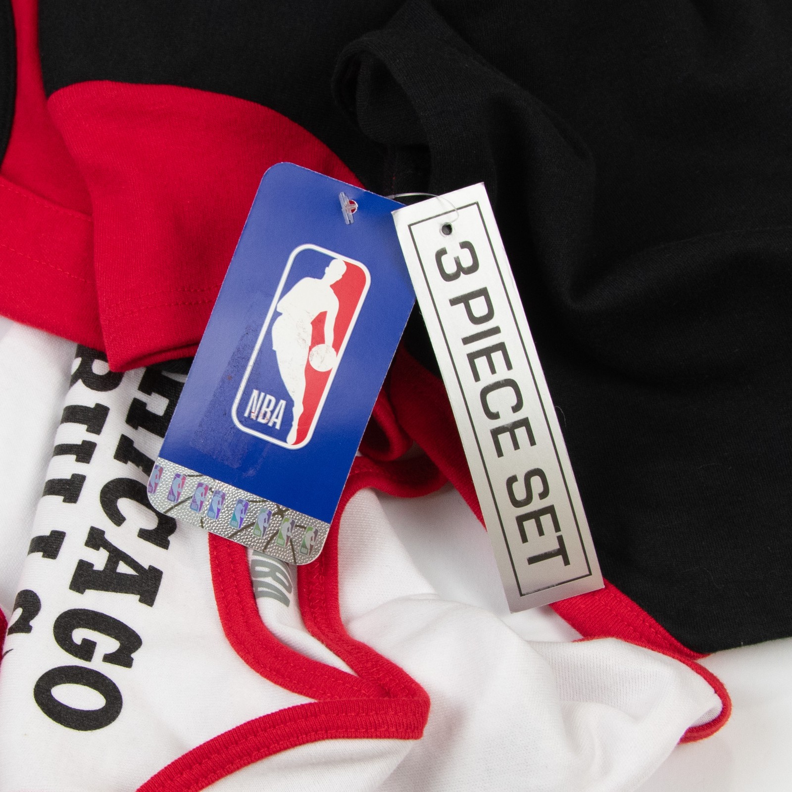NBA Chicago Bulls Infant Boys 3pk Bodysuit Set in Red/Black, 3-6 Months
