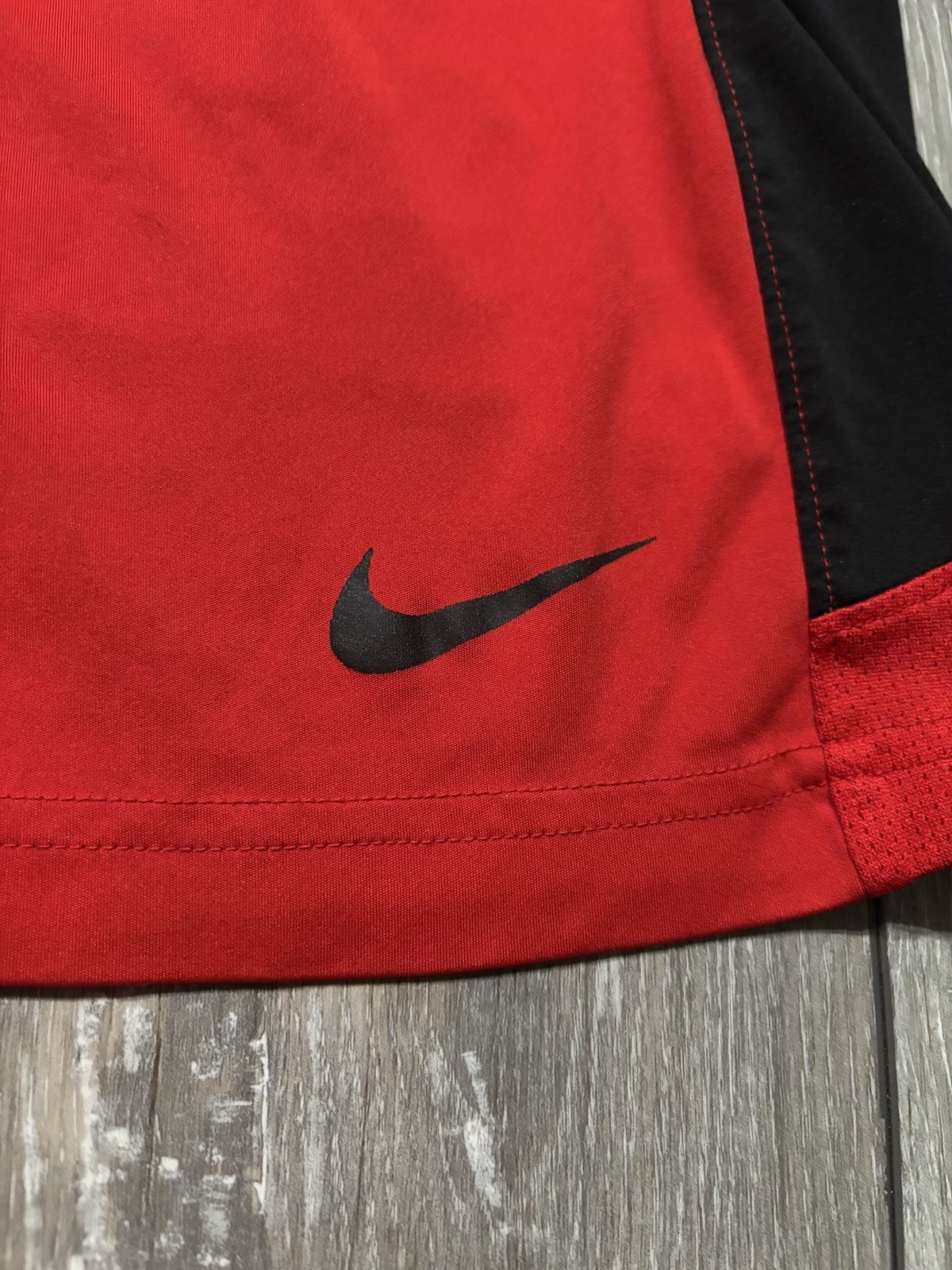 Nike Georgia Bulldogs Training Shorts. Mens XL. Red. NCAA.