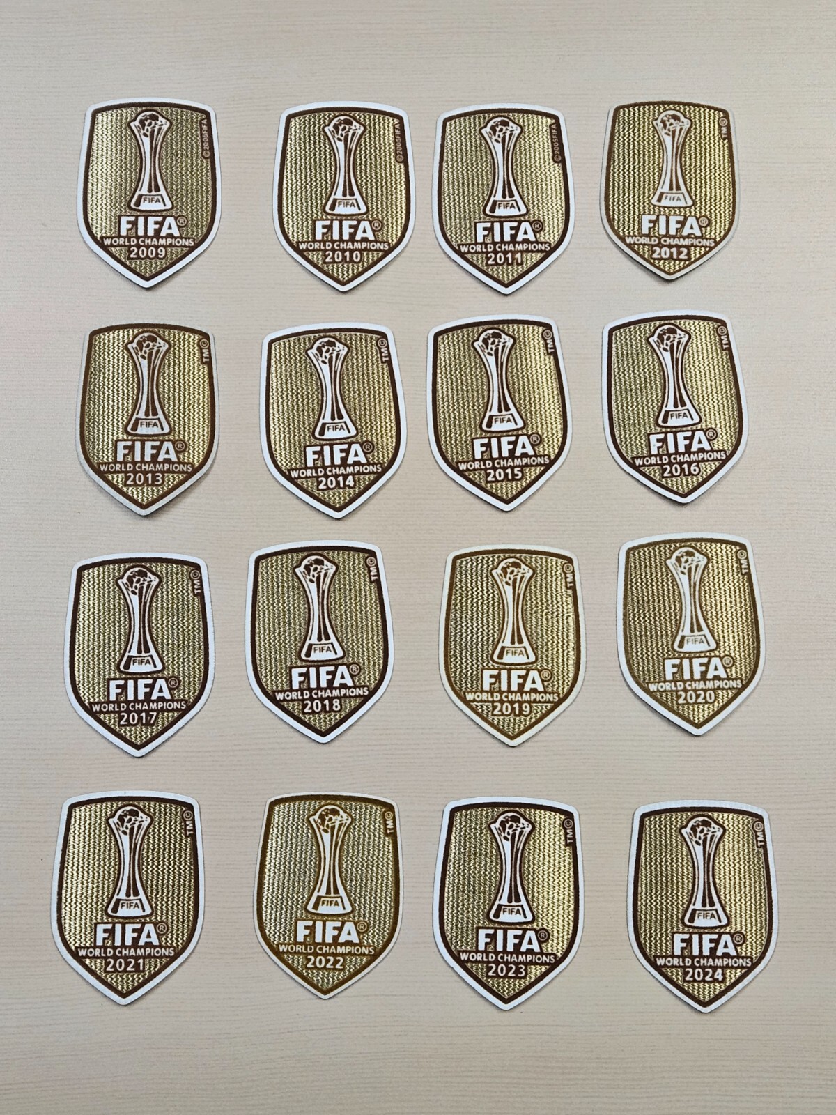 WORLD CLUB WINNER CHAMPIONS LEAGUE ANY PLAYER ANY TEAM IRON ON PATCH BADGE .#35