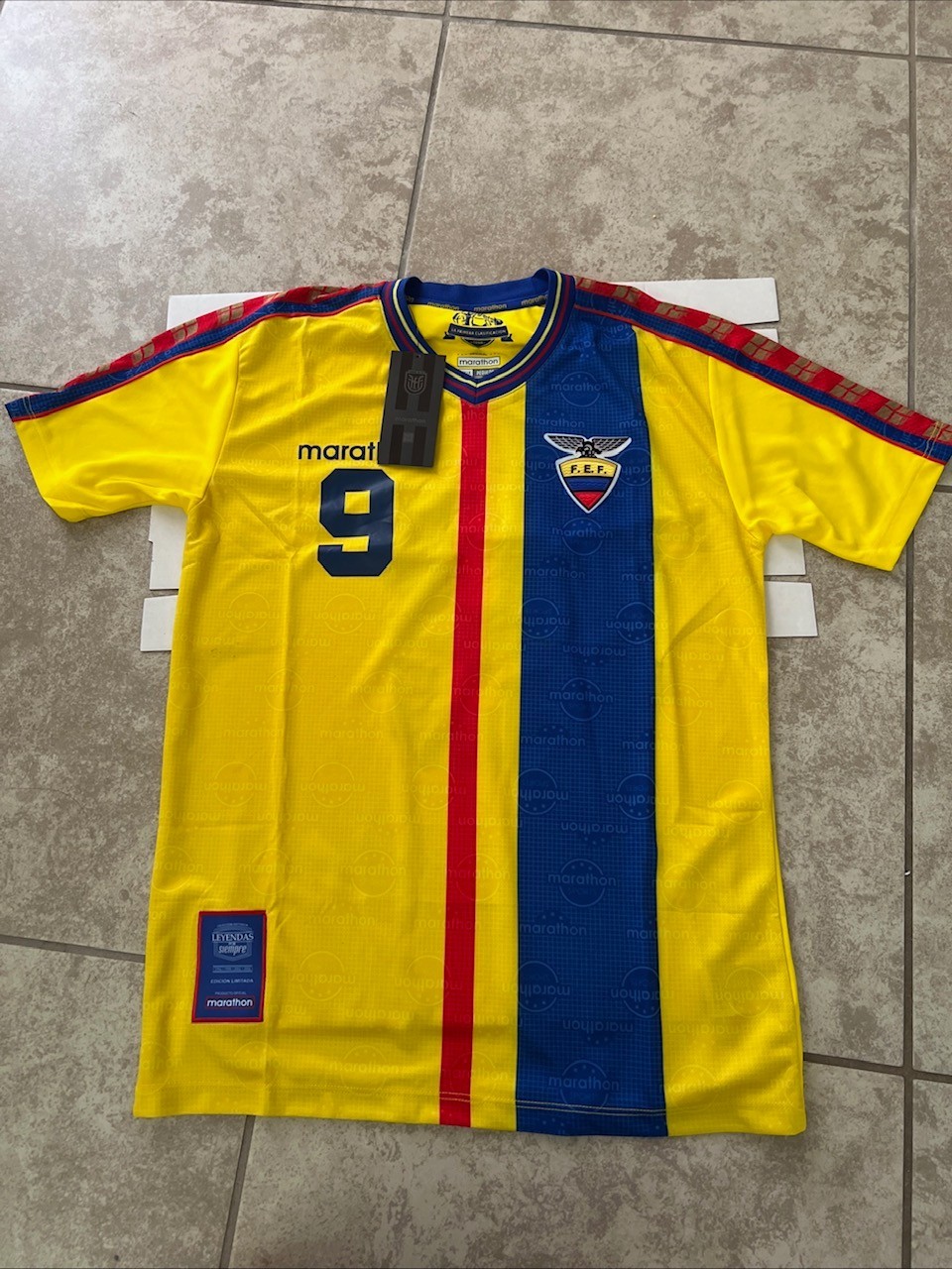 Ecuador National Team Retro Jersey – 1990s – Kaviedes