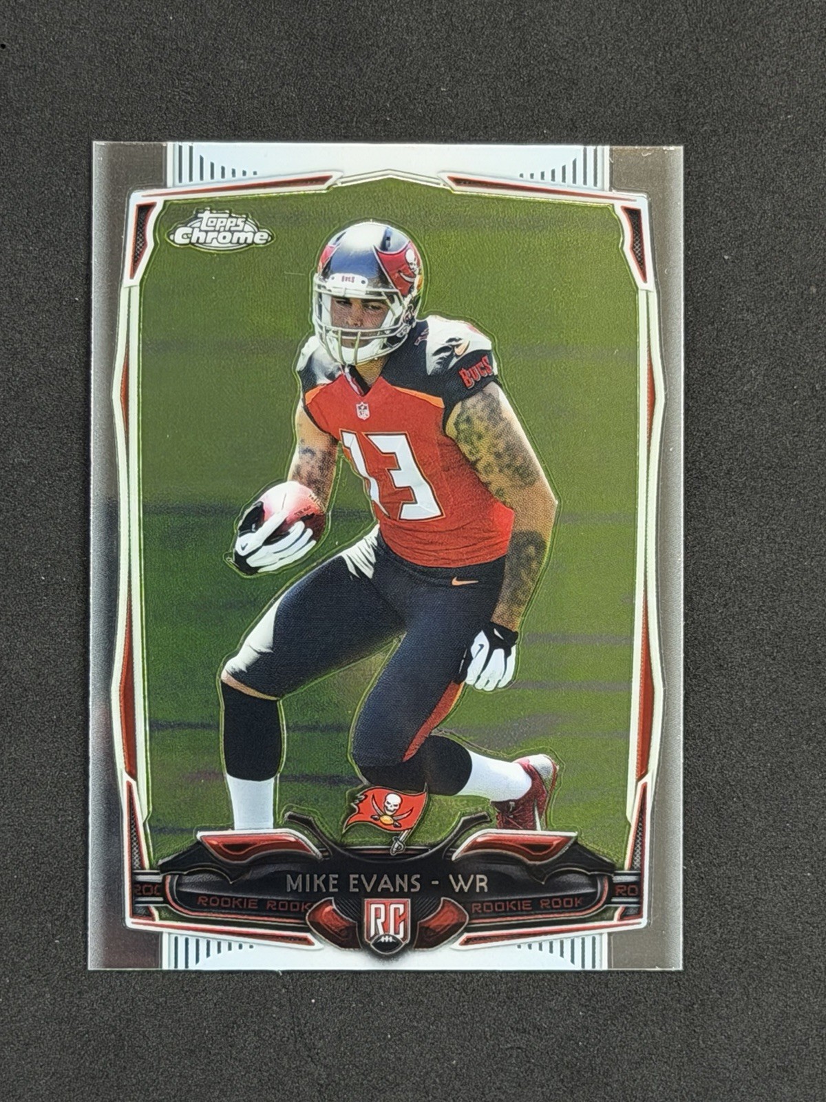 2014 Topps Chrome – Mike Evans #185 Ball in Right Arm (RC)