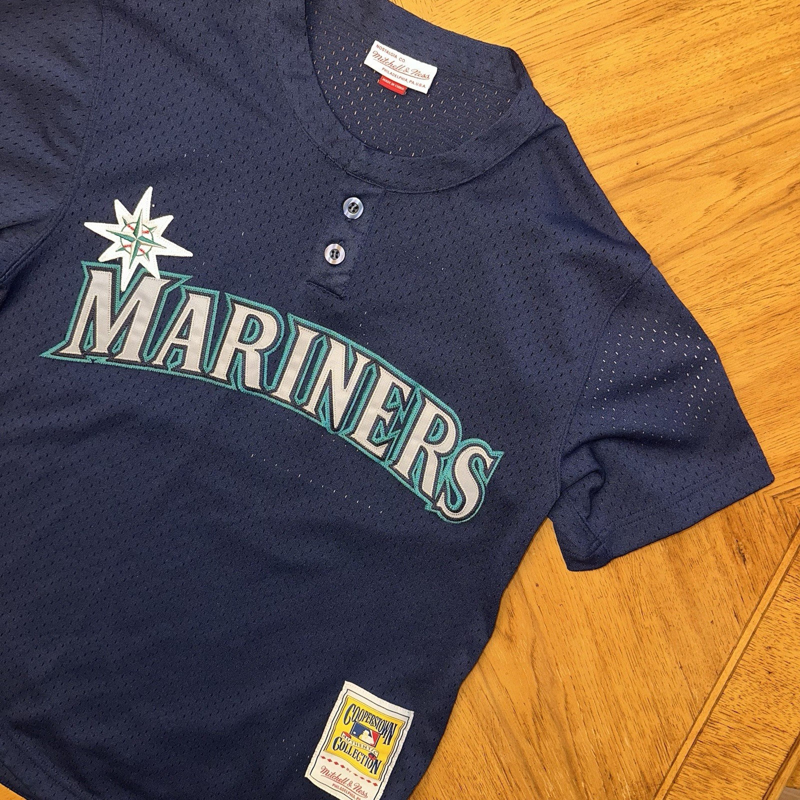 Mitchell & Ness Seattle Mariners Ken Griffey Jr Jersey Size Small Navy MLB