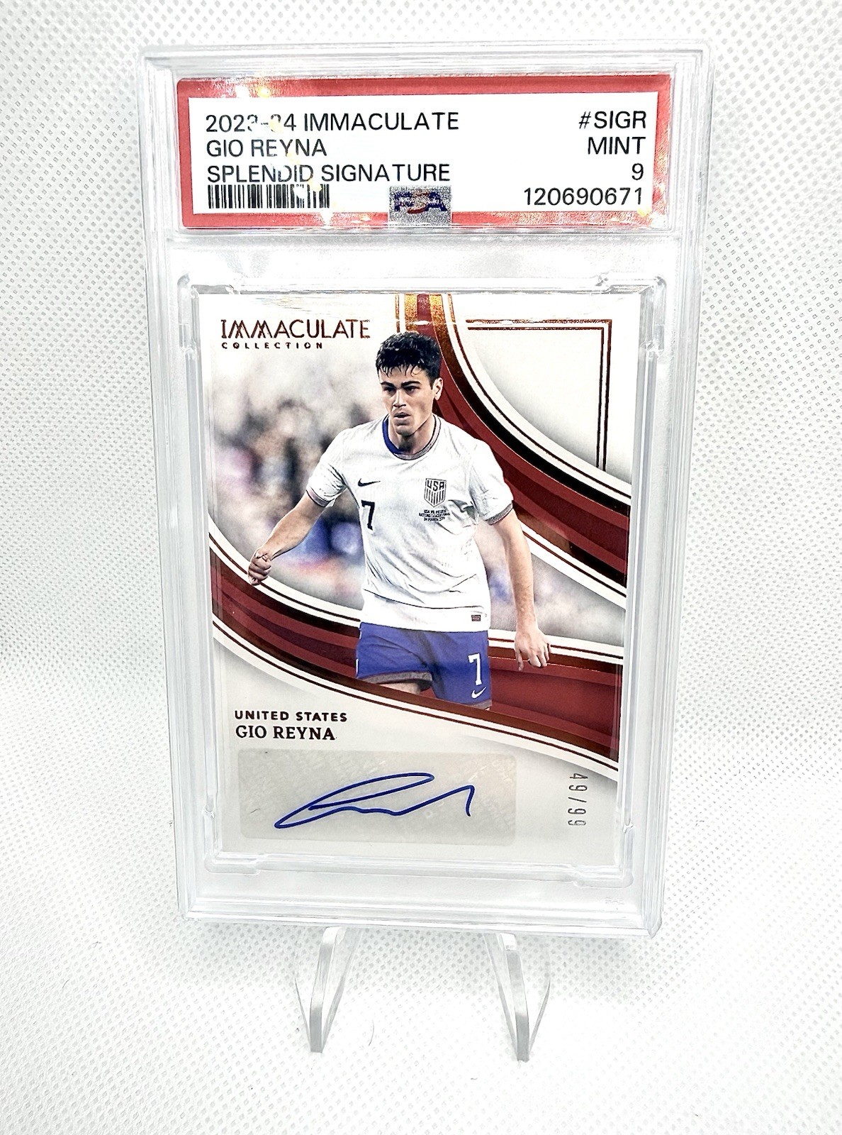 2023-24 Panini Immaculate – Splendid Signatures Gio Reyna /99 Auto PSA 9 (Pop 2)