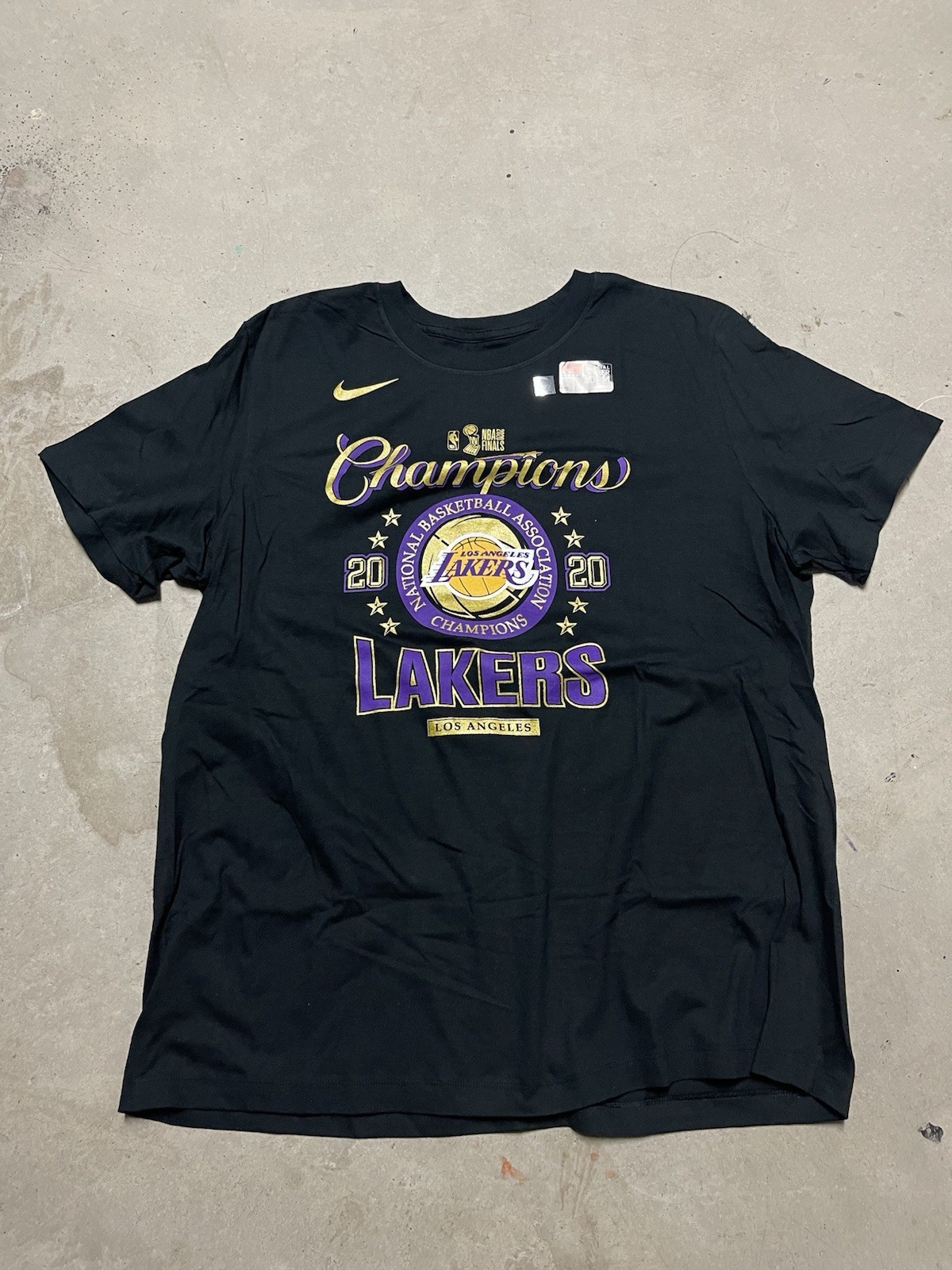 NEW Men’s Los Angeles Lakers Nike 2020 NBA Finals Champions Locker Room T-Shirt
