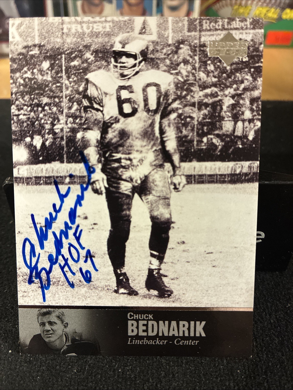 1997 Upper Deck NFL Legends – Autographs Chuck Bednarik #AL-22 (AU) – HOF NM