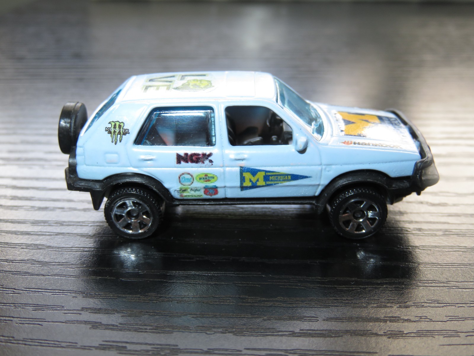 Hot Wheels – Matchbox with MICHIGAN WOLVERINES Decals One-Of-A-Kind