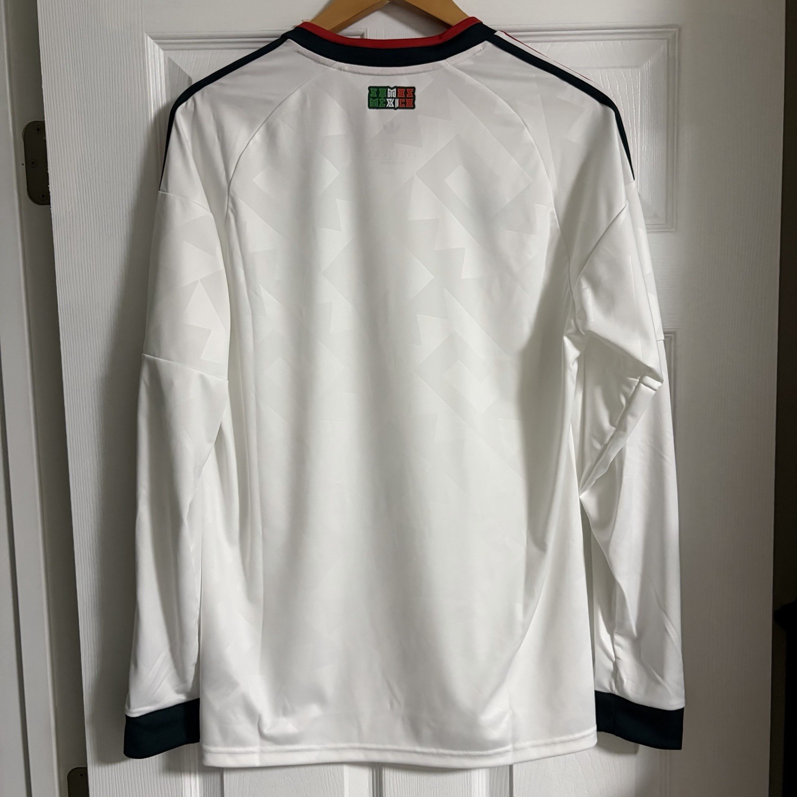Mexico Adidas Away 2026 World Cup Jersey Size Medium – JZ2769 (Long Sleeve) NWT