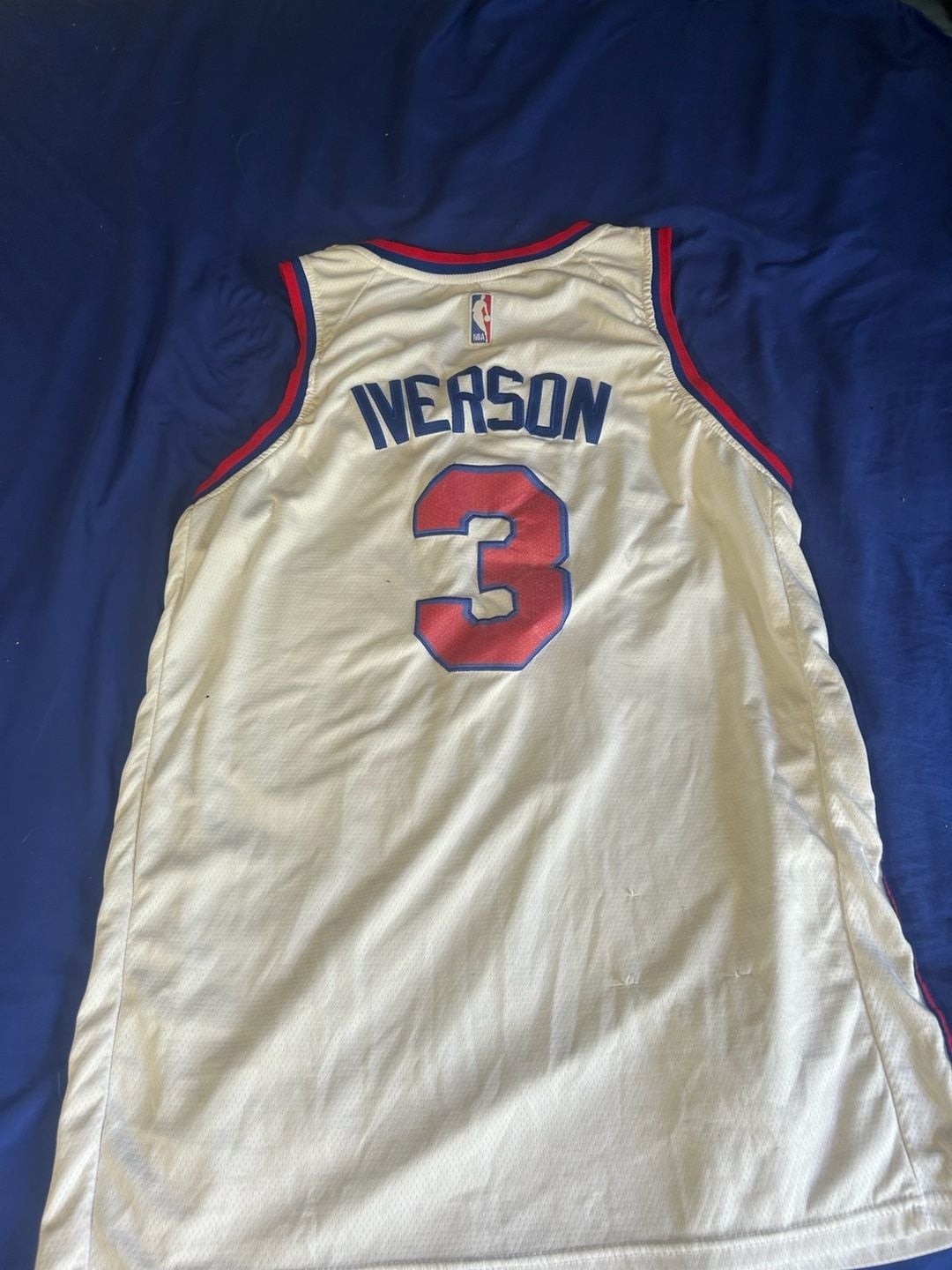 Nike Philadelphia 76ers Allen Iverson #3 Swingman Jersey XL